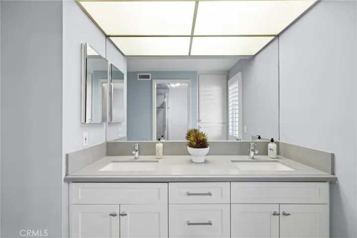 2606 Lighthouse, Corona Del Mar, California 92625