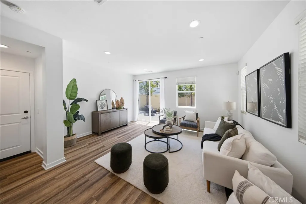 Direct garage access from living room