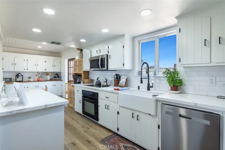 17421 Mark Road, Madera, California 93636