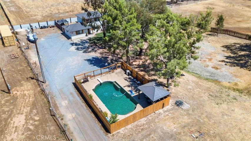 17421 Mark Road, Madera, California 93636
