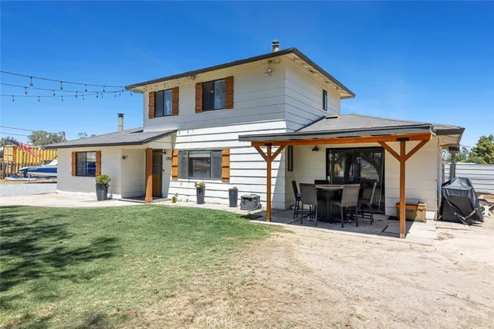 17421 Mark Road, Madera, California 93636