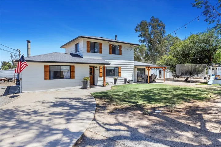 17421 Mark Road, Madera, California 93636