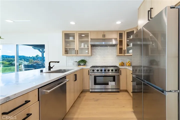 23534 Aetna, Woodland Hills, California 91367