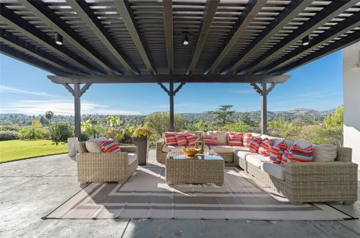 23534 Aetna, Woodland Hills, California 91367