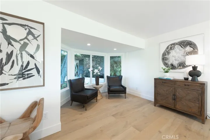 23534 Aetna, Woodland Hills, California 91367