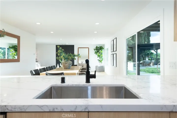 23534 Aetna, Woodland Hills, California 91367