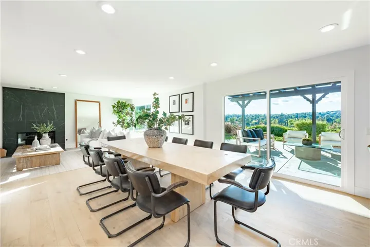 23534 Aetna, Woodland Hills, California 91367