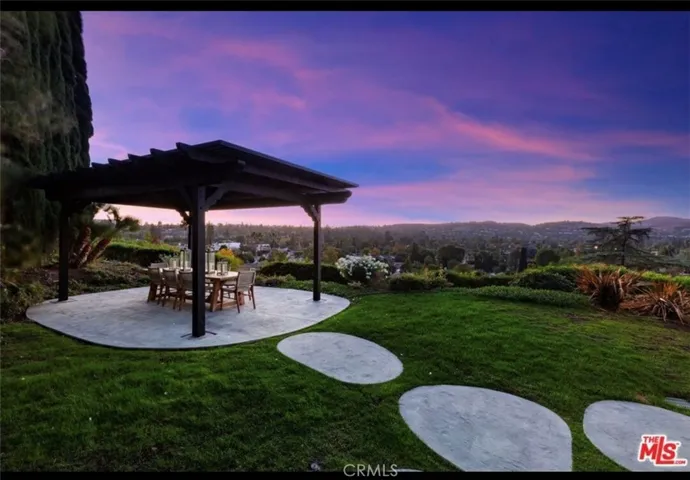 23534 Aetna, Woodland Hills, California 91367