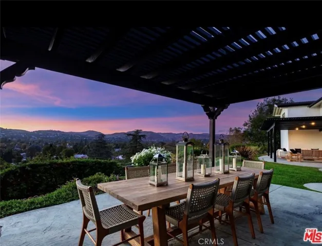 23534 Aetna, Woodland Hills, California 91367