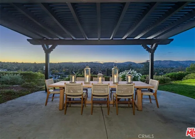 23534 Aetna, Woodland Hills, California 91367