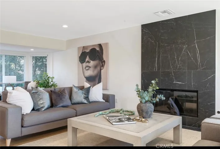 23534 Aetna, Woodland Hills, California 91367