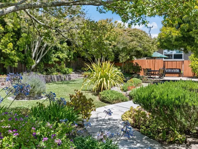 1141 Hartford, Cambria, California 93428