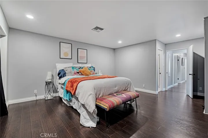 70 W Claremont St, Pasadena, California 91103