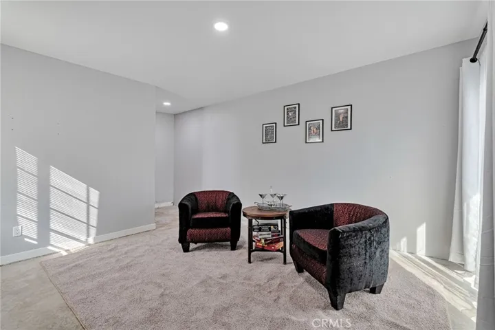 70 W Claremont St, Pasadena, California 91103