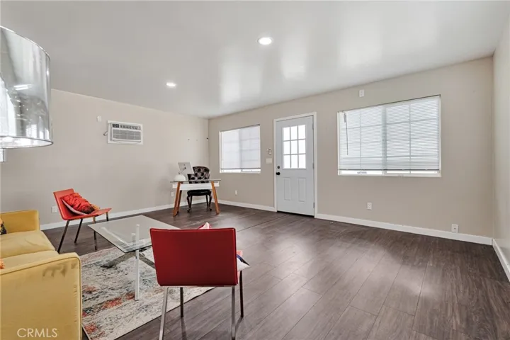 70 W Claremont St, Pasadena, California 91103
