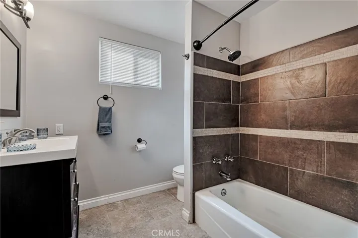70 W Claremont St, Pasadena, California 91103