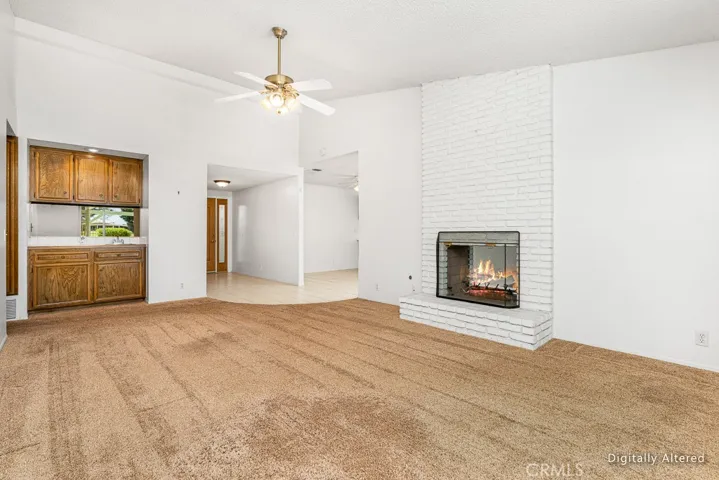Spacious living room