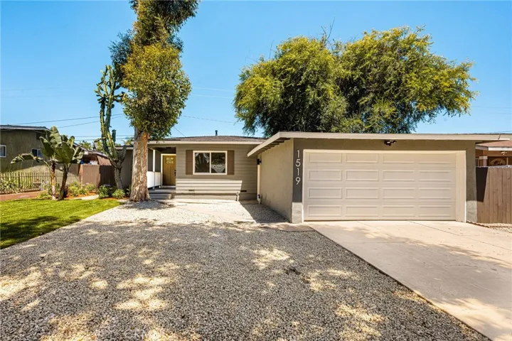 1519 S Towner, Santa Ana, California 92707
