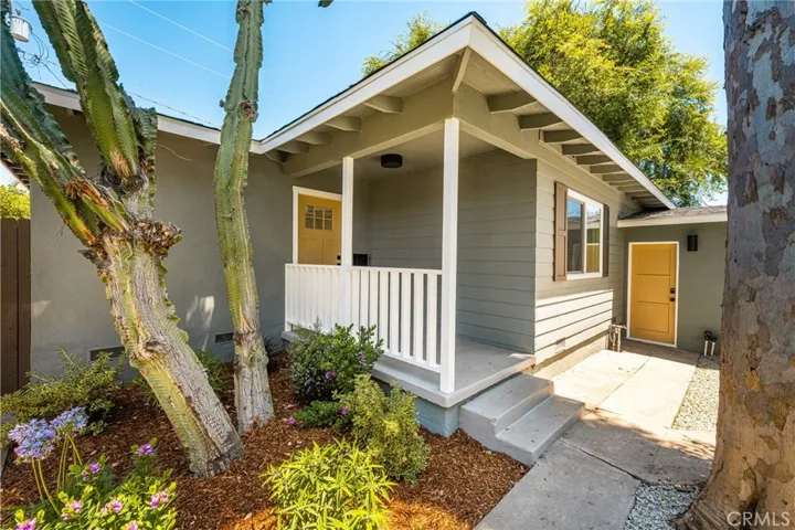 1519 S Towner, Santa Ana, California 92707