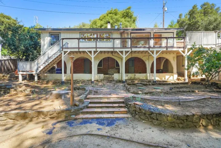 21474 Almaden Road, San Jose, California 95120