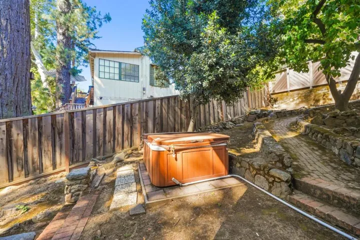 21474 Almaden Road, San Jose, California 95120