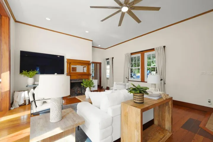21474 Almaden Road, San Jose, California 95120