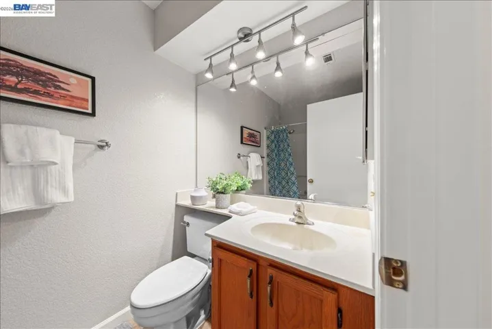 7350 Cronin Cir, Dublin, California 94568