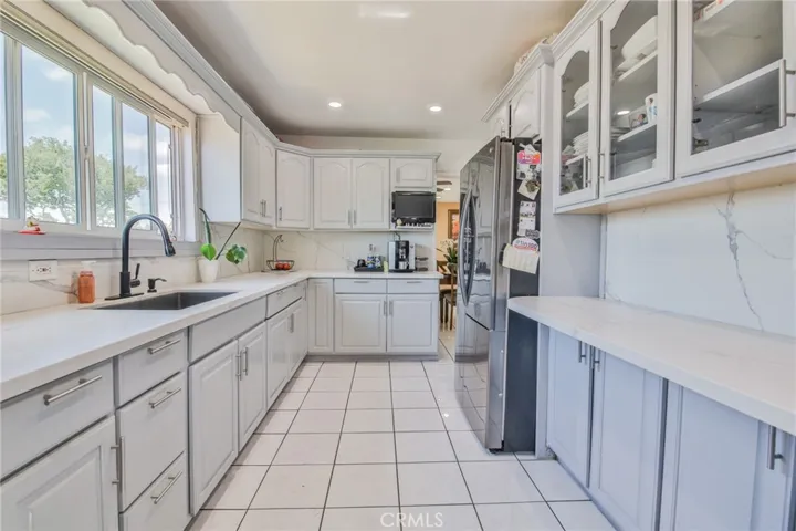 164 E 235th Street, Carson, California 90745