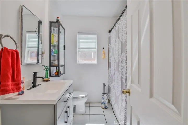 164 E 235th Street, Carson, California 90745
