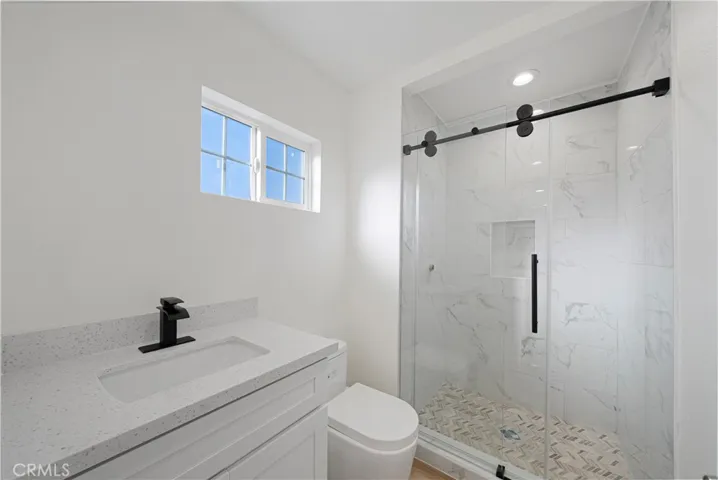 2006 E Lakeshore, Lake Elsinore, California 92530