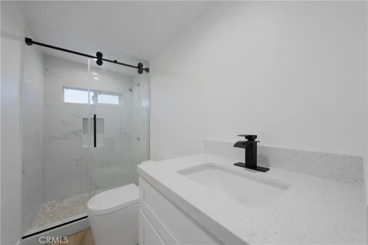 2006 E Lakeshore, Lake Elsinore, California 92530