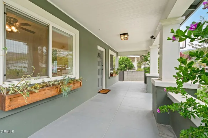 449_Clay_St-Covered Porch