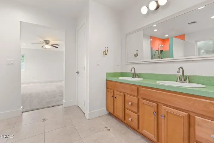 449_Clay_St-Primary Bathroom