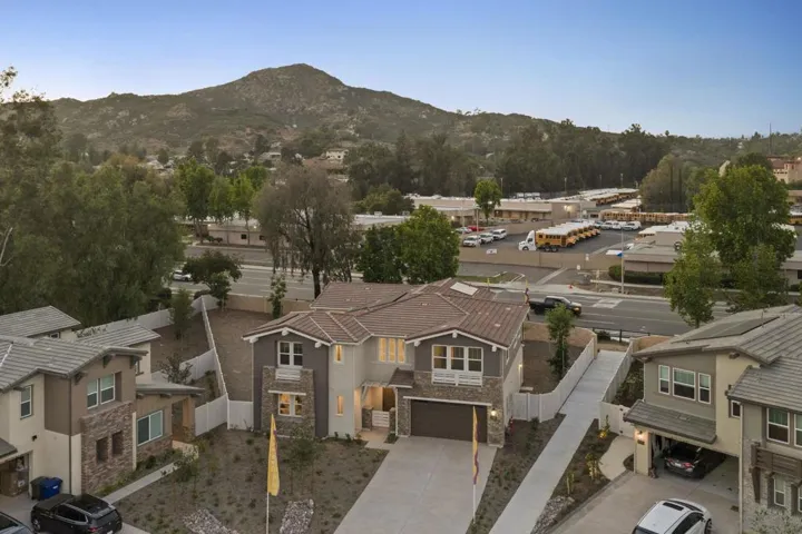 13780 Holly Oak Way, Poway, California 92064