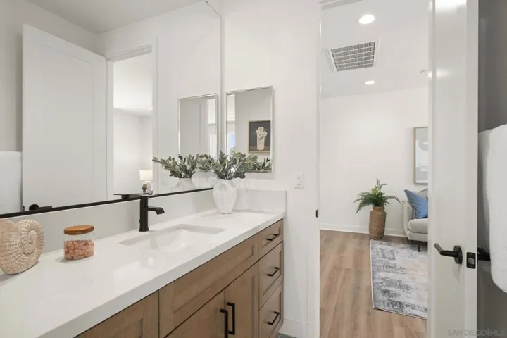 13780 Holly Oak Way, Poway, California 92064