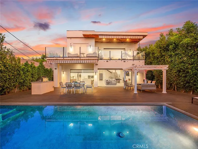 619 S Orange, Los Angeles, California 90036