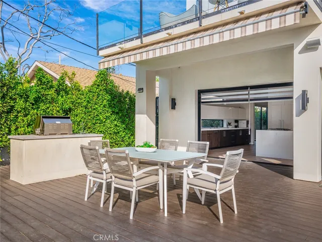 619 S Orange, Los Angeles, California 90036