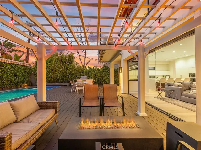 619 S Orange, Los Angeles, California 90036