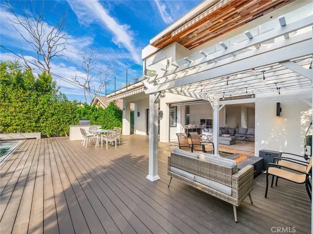 619 S Orange, Los Angeles, California 90036