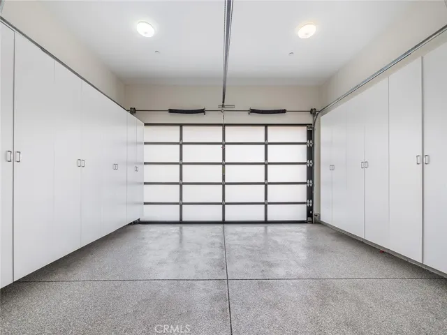 619 S Orange, Los Angeles, California 90036
