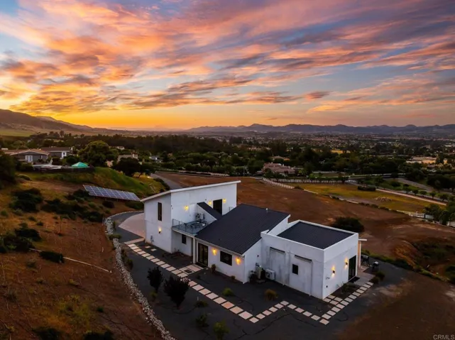 42950 Ivy Street, Murrieta, California 92562