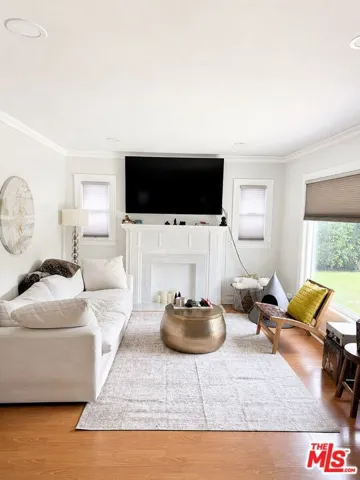 2703 Obama Boulevard, Los Angeles, California 90018