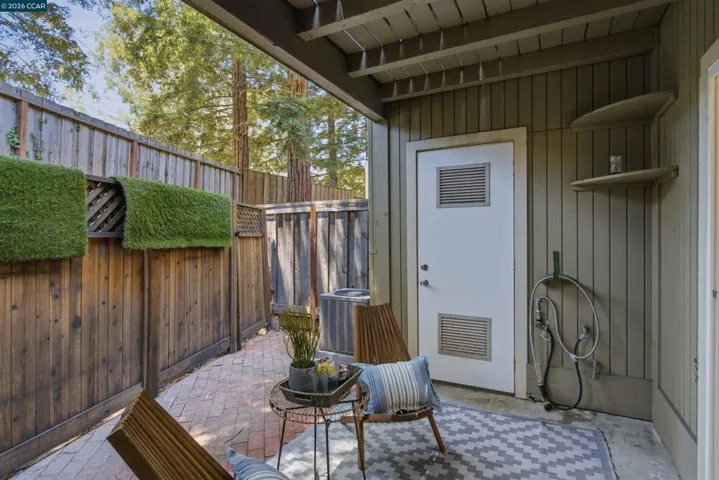458 Eastgate Ln, Martinez, California 94553