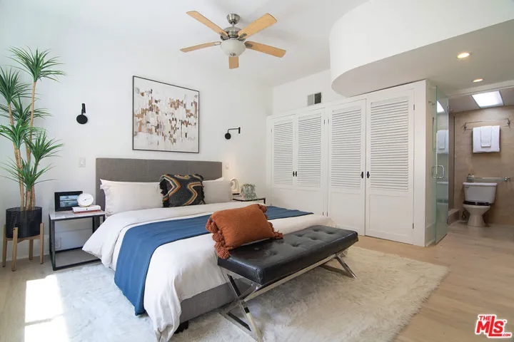 12217 Rochester Avenue 1, Los Angeles, California 90025