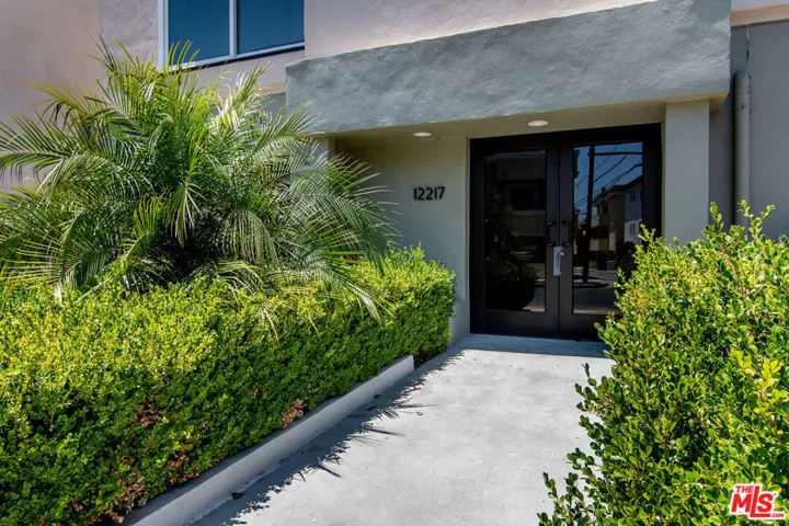 12217 Rochester Avenue 1, Los Angeles, California 90025