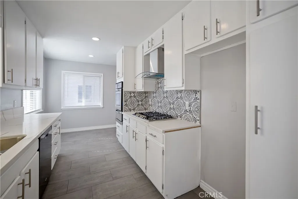 Front house kitchen