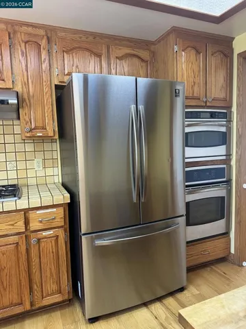 140 Travalini Ct, El Sobrante, California 94803
