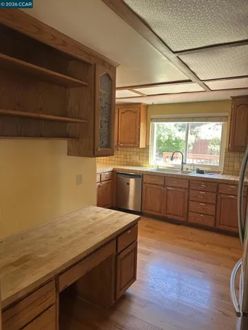 140 Travalini Ct, El Sobrante, California 94803