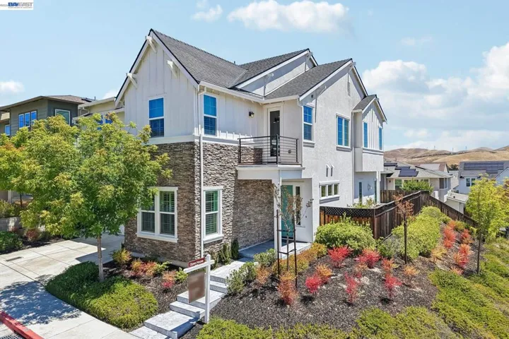 4203 Oak Knoll Dr, Dublin, California 94568
