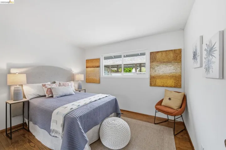 8170 Surrey Ln, Oakland, California 94605